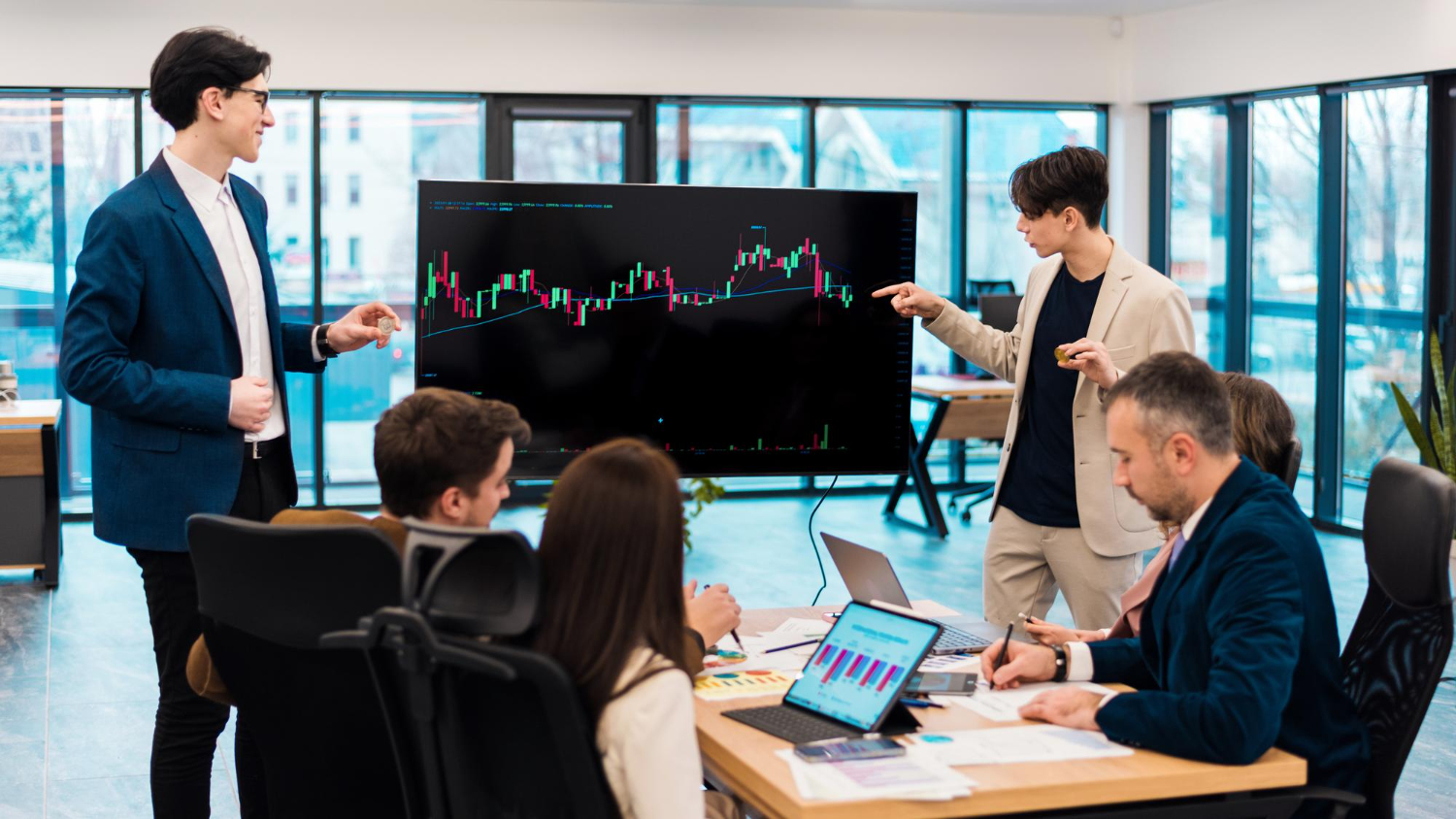 High Frequency Trading (HFT): Thế Giới Giao Dịch Tốc Độ Ánh Sáng